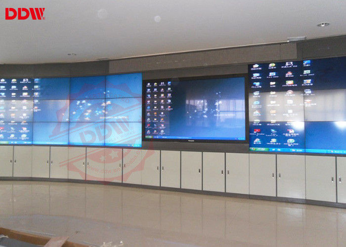 Circle 55 Curved Video Wall 500 Nits Brightness LED Backlight RS232 Input Output